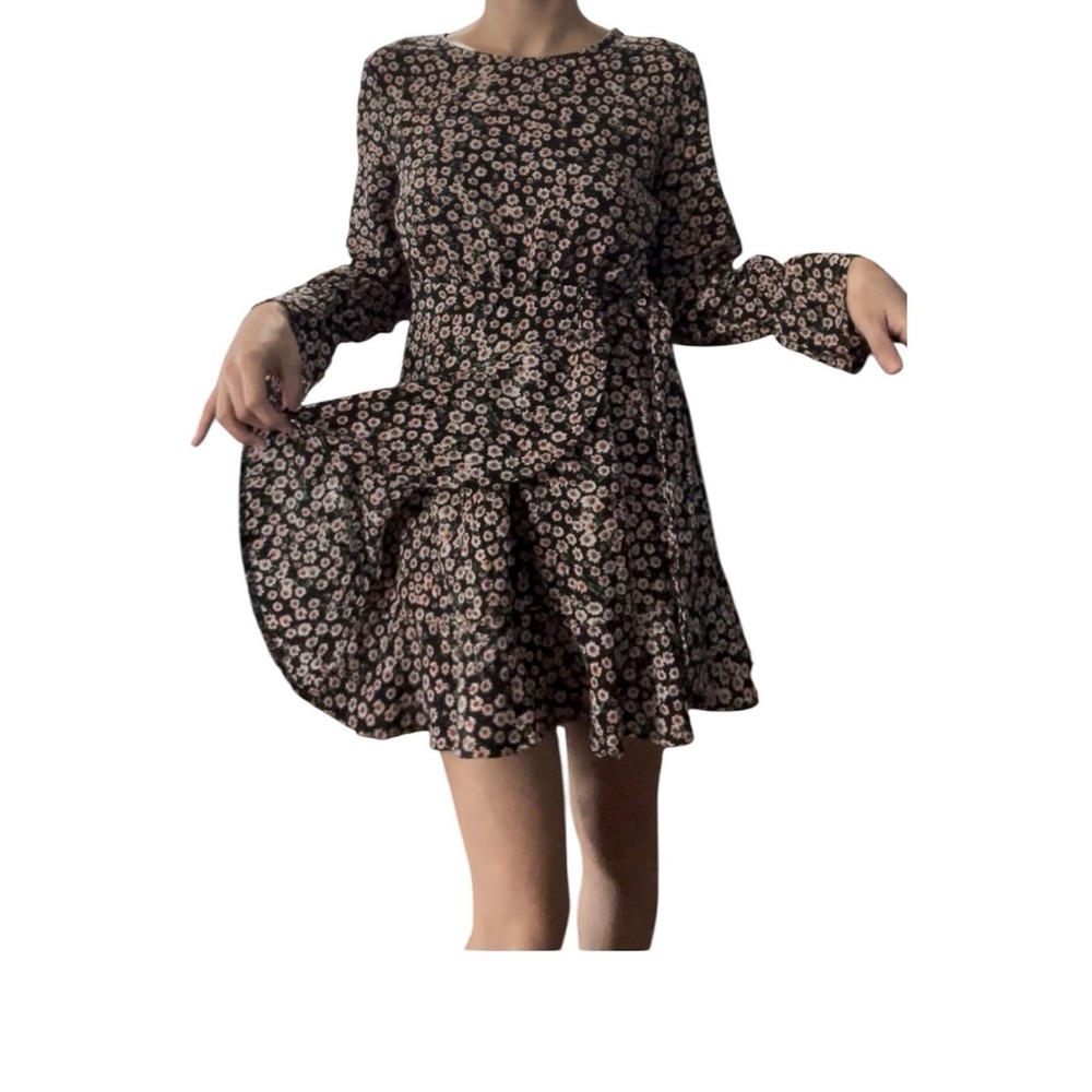 Flirty Floral Mini Dress (Size S) – Soft Stretch‎ & Ruffle Hem Faux Wrap Skirt